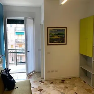 https://cozy-1-room-studio-in-giambellino.it-lombardy.com