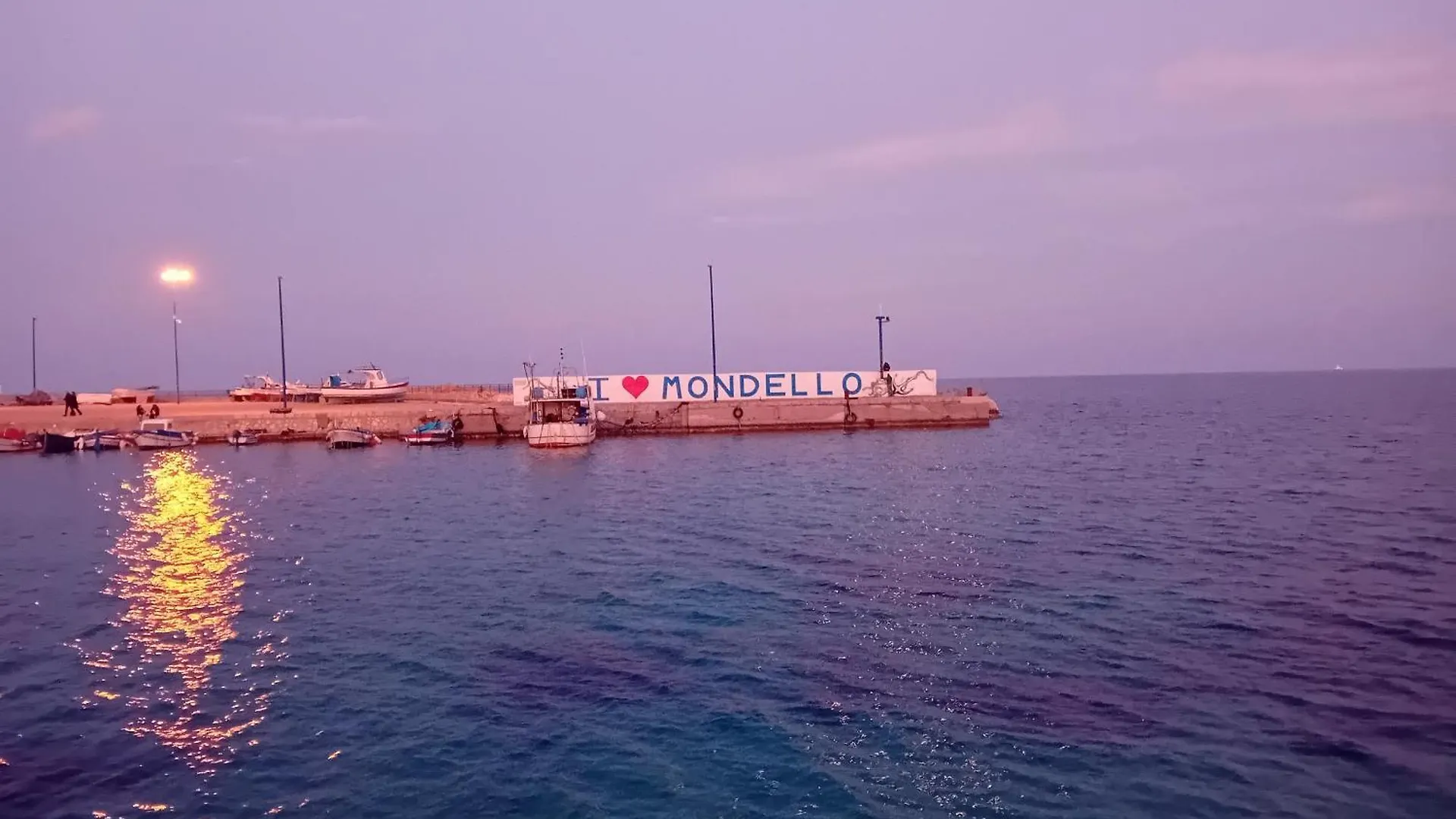 Il Cristallo Sul Mare Palermo 0*,  Italy